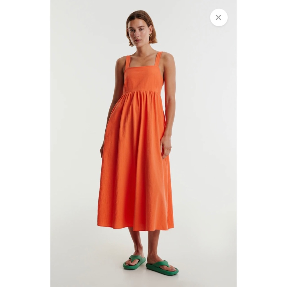 Orange dress
